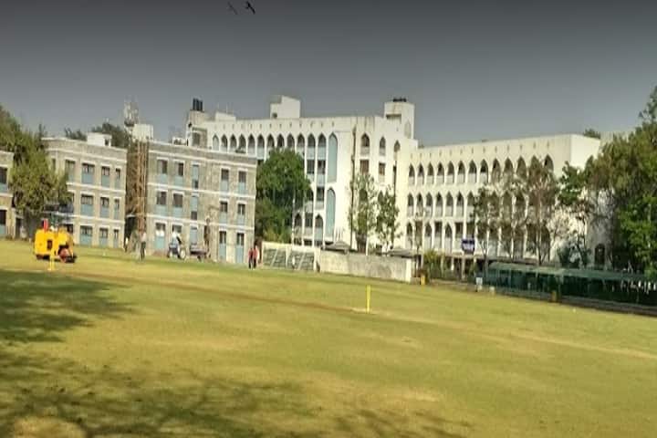 Maharashtra Cosmopolitan Education Society's Allana College of Pharmacy campus in Pune, Maharashtra, India — photo 1