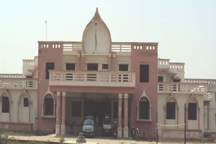 Mahatma Jyotiba Phule Government Polytechnic campus in Kaushambi, Uttar Pradesh, India — photo 1