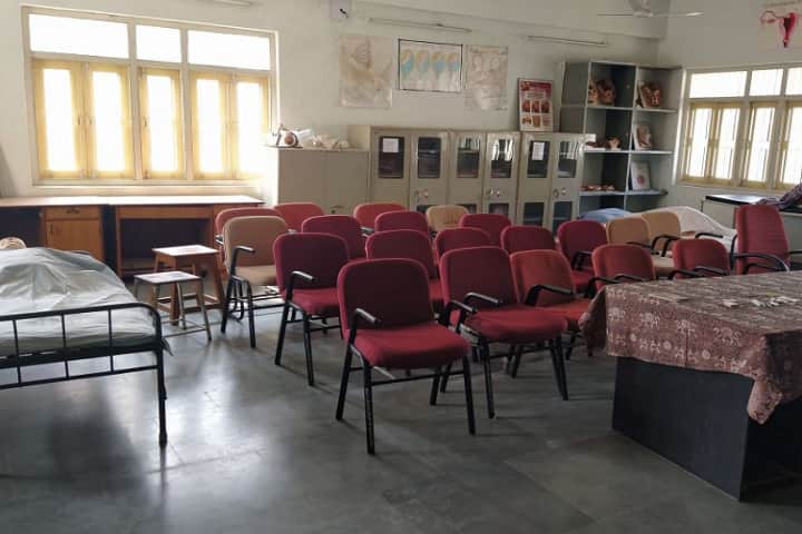 Government College of Nursing campus in Bhavnagar, Gujarat, India — photo 5