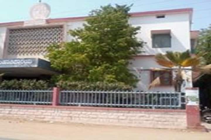 VL College of Pharmacy campus in Raichur, Karnataka, India — photo 1