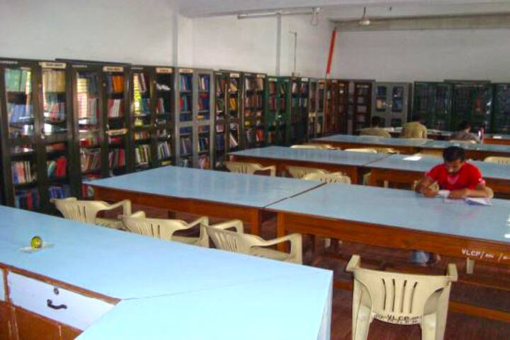 VL College of Pharmacy campus in Raichur, Karnataka, India — photo 4