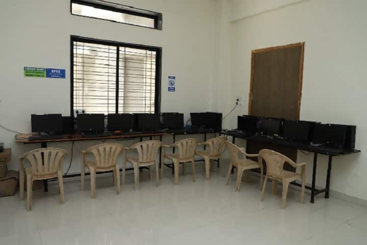 Late Bhagirathi Yashwantrao Pathrikar College of D Pharmacy campus in Aurangabad, Maharashtra, India — photo 2