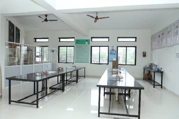Late Bhagirathi Yashwantrao Pathrikar College of D Pharmacy campus in Aurangabad, Maharashtra, India — photo 5