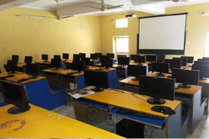 Saraswati Girls College of Education campus in Bathinda, Punjab, India — photo 5