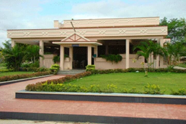 Swami Ramananda Tirtha Institute of Pharmaceutical Sciences campus in Nalgonda, Telangana, India — photo 1