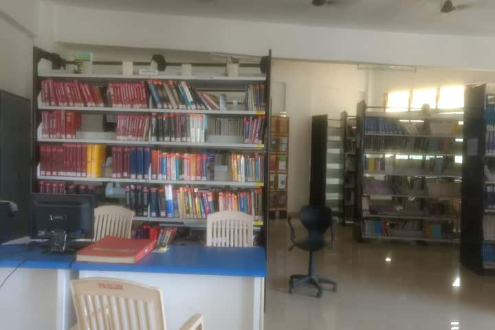 Viva Institute of Pharmacy campus in Virar, Maharashtra, India — photo 4