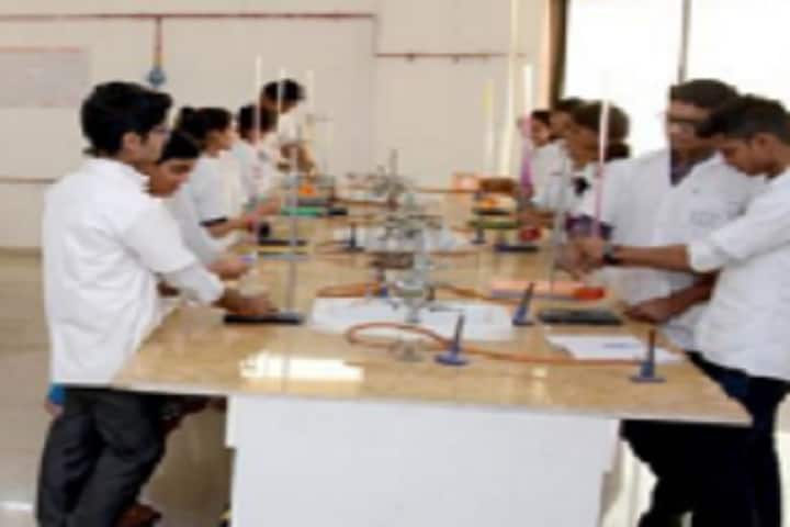 Viva Institute of Pharmacy campus in Virar, Maharashtra, India — photo 5