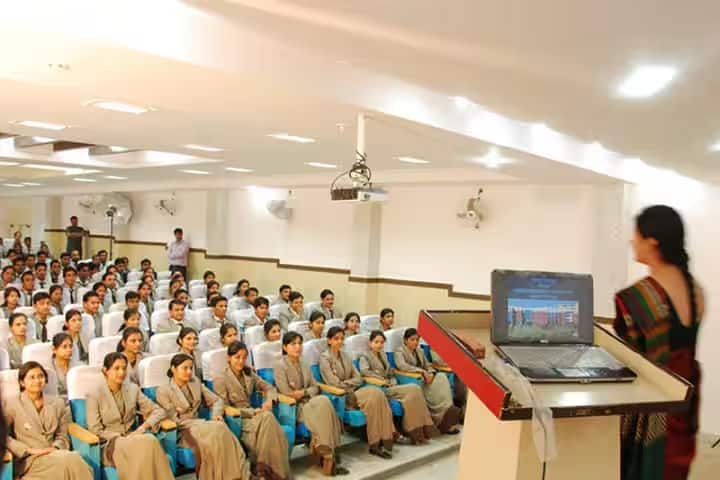VIT College of Pharmacy campus in Meerut, Uttar Pradesh, India — photo 2