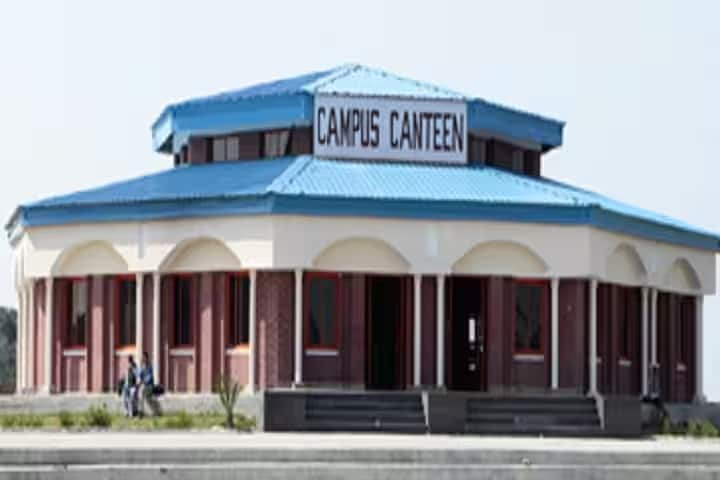 VIT College of Pharmacy campus in Meerut, Uttar Pradesh, India — photo 3