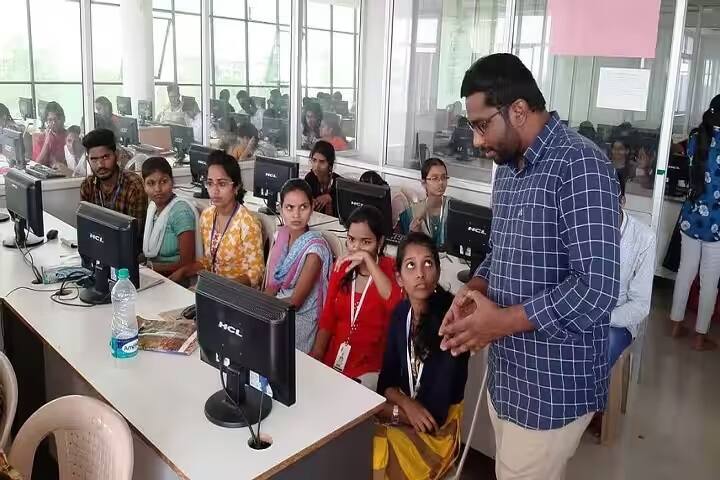 SVS Institute of Pharmacy campus in Hanamkonda, Telangana, India — photo 4
