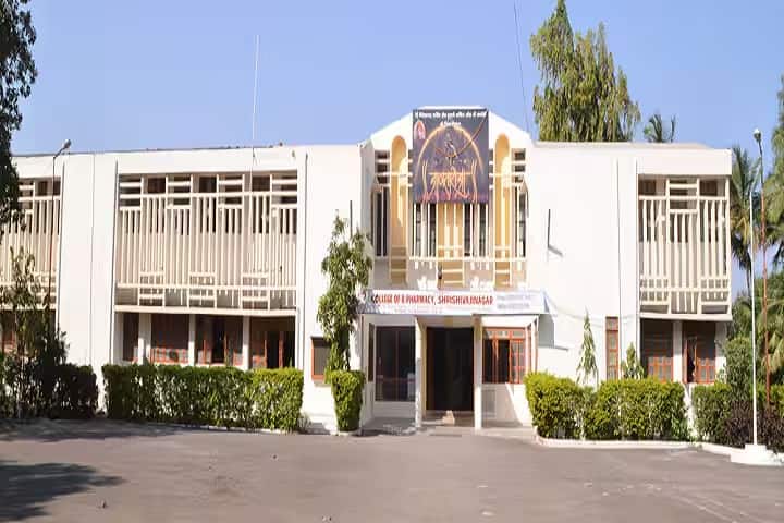 SVNHTs College of B Pharmacy campus in Ahmednagar, Maharashtra, India — photo 1