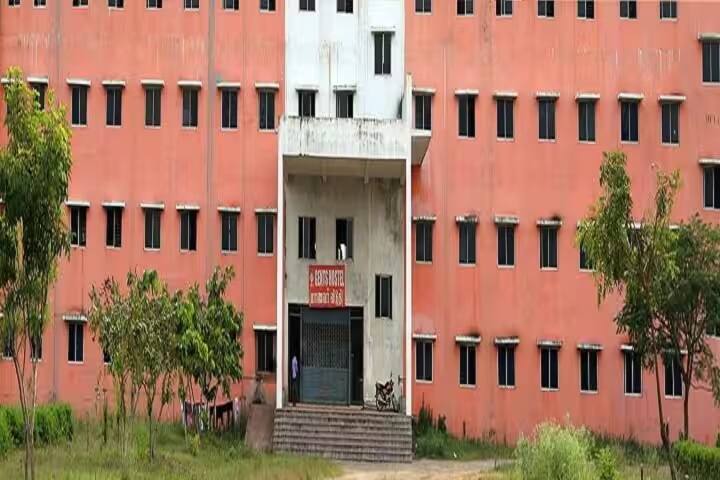 Surya School of Pharmacy campus in Vikravandi, Tamil Nadu, India — photo 5