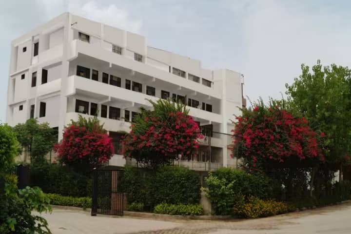Surendera Pharmacy College campus in Sri Ganganagar, Rajasthan, India — photo 1