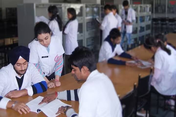 Surendera Pharmacy College campus in Sri Ganganagar, Rajasthan, India — photo 5