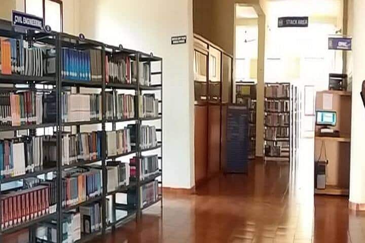 MEA Engineering College campus in Malappuram, Kerala, India — photo 2