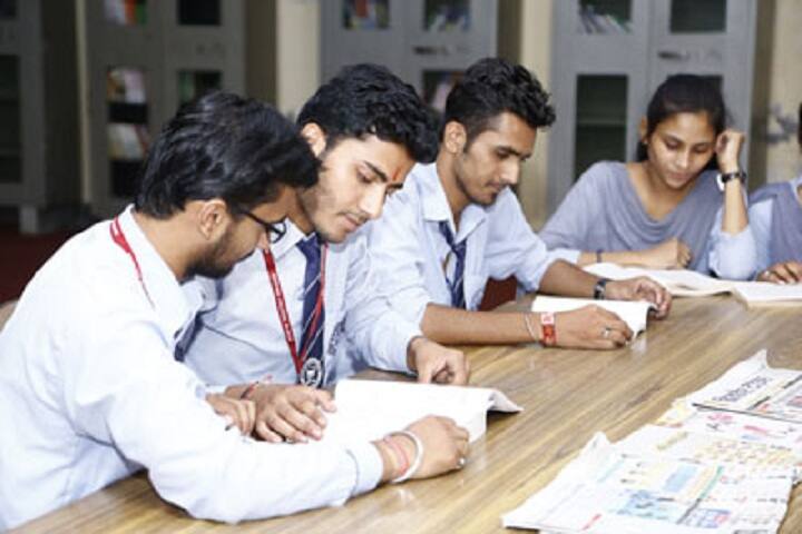 Krishna Pharmacy College campus in Bijnor, Uttar Pradesh, India — photo 6