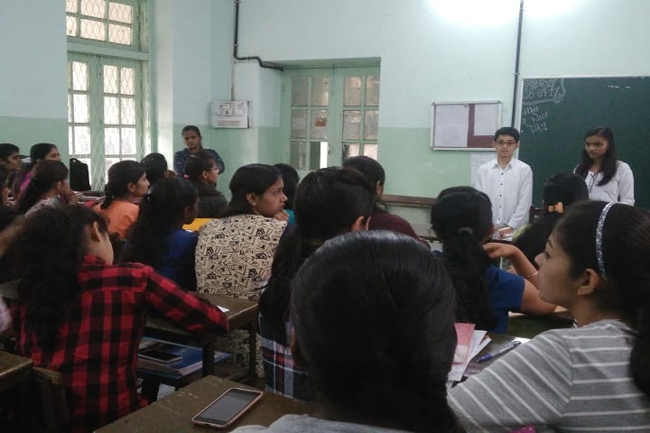 SNDT Arts and Commerce College for Women campus in Pune, Maharashtra, India — photo 3