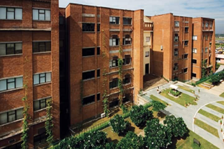 IILM University campus in Gurgaon, Haryana, India — photo 1