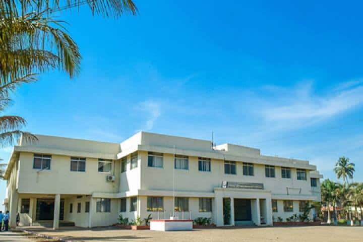 Krishna Foundation's Jaywant Institute of Pharmacy campus in Satara, Maharashtra, India — photo 1
