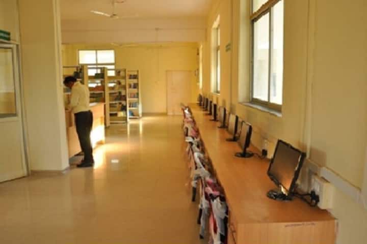 Krishna Foundation's Jaywant Institute of Pharmacy campus in Satara, Maharashtra, India — photo 6