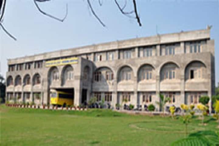 Khalsa College of Nursing campus in Amritsar, Punjab, India — photo 1