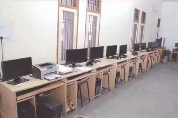 Mata Sahib Kaur Khalsa Girls College of Education campus in Patiala, Punjab, India — photo 5
