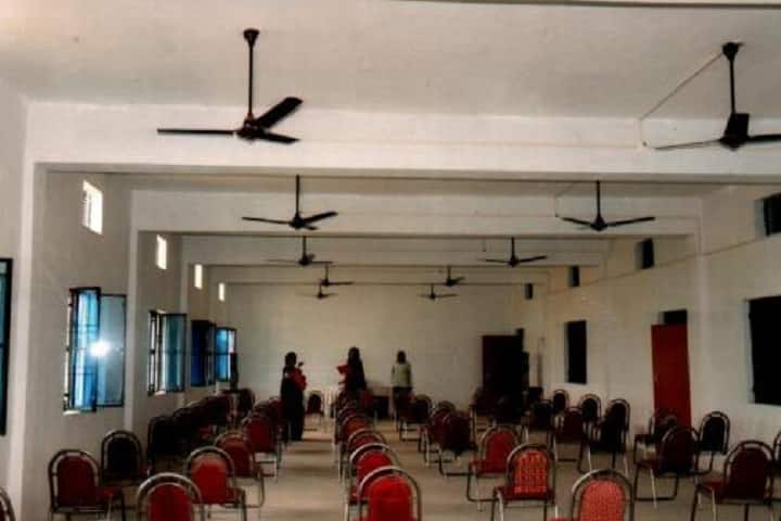 Jai Abla Jag Jivan Mahavidyalaya Evam Shikshan Prashikshan Sansthan campus in Faizabad, Uttar Pradesh, India — photo 2