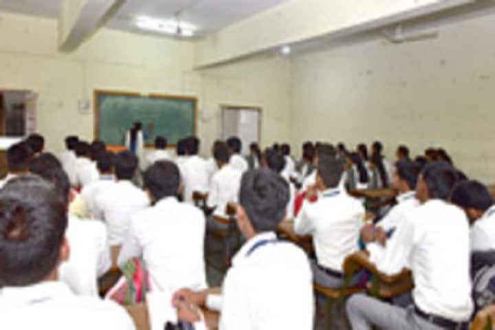 Vishal Junnar Seva Mandal's Institute of Pharmacy campus in Pune, Maharashtra, India — photo 3