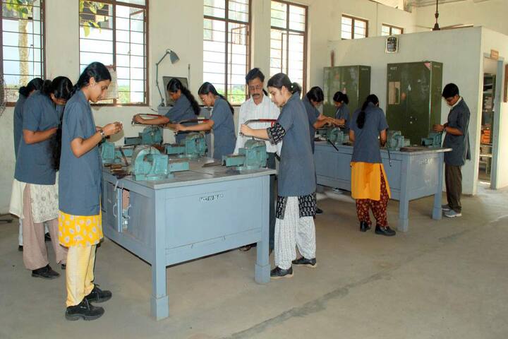 Mohandas College of Engineering and Technology campus in Thiruvananthapuram, Kerala, India — photo 5