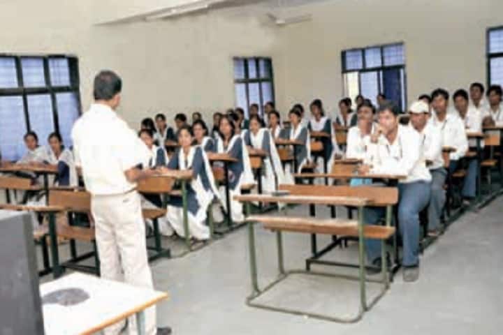 Vishal Junnar Seva Mandal's Institute of Pharmacy for Women campus in Pune, Maharashtra, India — photo 2