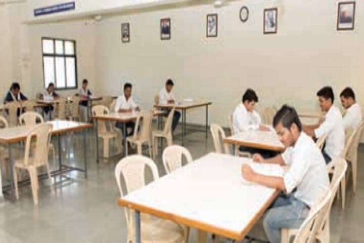 Vishal Junnar Seva Mandal's Institute of Pharmacy for Women campus in Pune, Maharashtra, India — photo 4