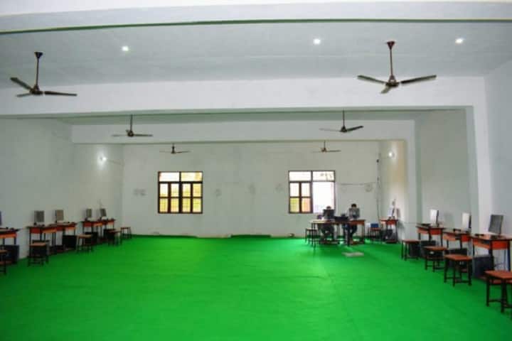 Krishak College of Pharmacy campus in Mirzapur, Uttar Pradesh, India — photo 3