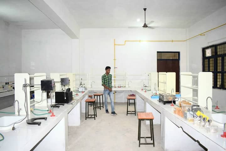 Krishak College of Pharmacy campus in Mirzapur, Uttar Pradesh, India — photo 4