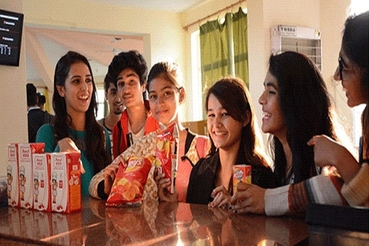 IIMT College of Science and Technology campus in Greater Noida, Uttar Pradesh, India — photo 2