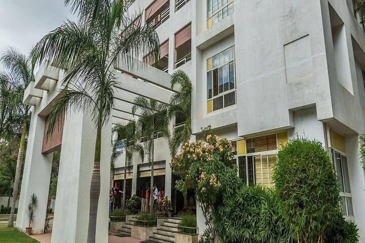 SB Group of institutions campus in Bangalore, Karnataka, India — photo 1