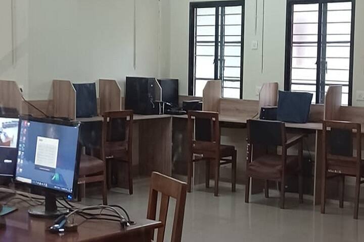 Government College of Nursing campus in Kozhikode, Kerala, India — photo 4