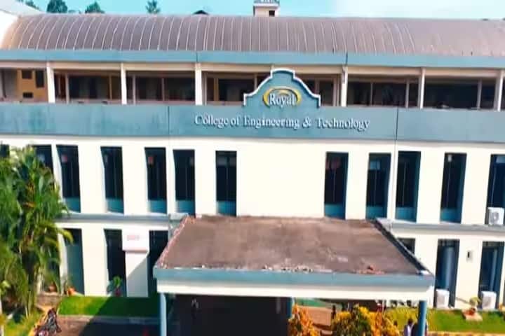 Royal College of Engineering and Technology campus in Thrissur, Kerala, India — photo 1