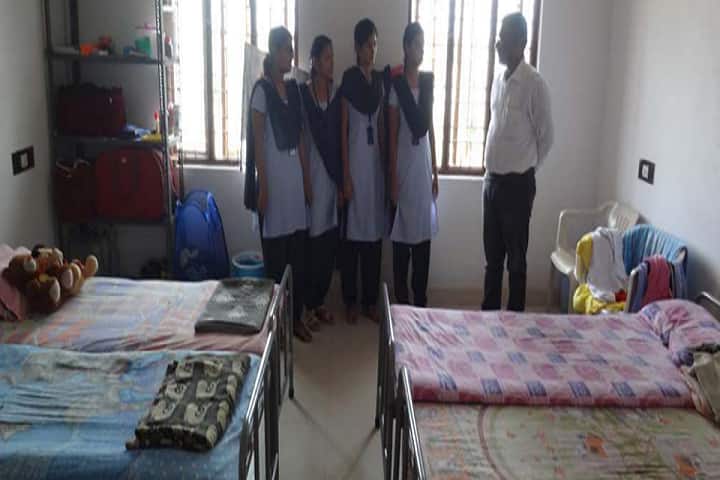 Maharajahs College of Pharmacy campus in Vizianagaram, Andhra Pradesh, India — photo 3