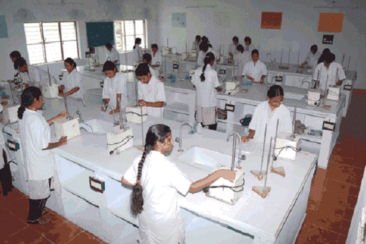 Maharajahs College of Pharmacy campus in Vizianagaram, Andhra Pradesh, India — photo 4
