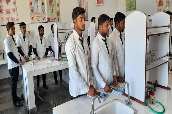 Mahendra Gayatri College of Pharmacy campus in Bareilly, Uttar Pradesh, India — photo 4