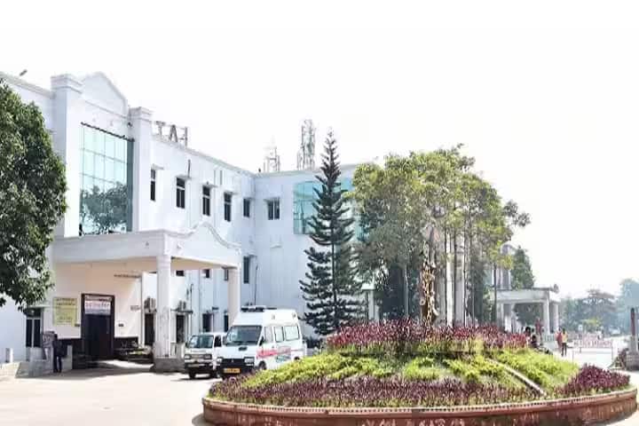 Hi Tech College of Nursing campus in Bhubaneswar, Odisha, India — photo 1
