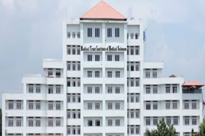 Medical Trust Institute of Medical Sciences campus in Ernakulam, Kerala, India — photo 1