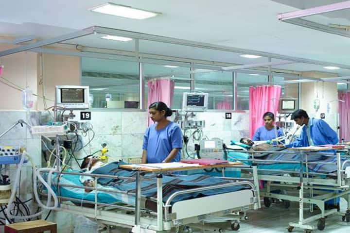 Medical Trust College of Nursing campus in Ernakulam, Kerala, India — photo 3