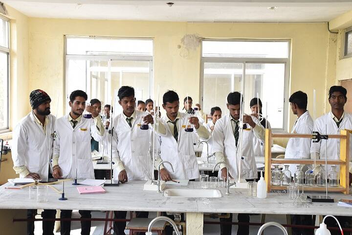 Vindhya Gurukul College of Pharmacy campus in Mirzapur, Uttar Pradesh, India — photo 4