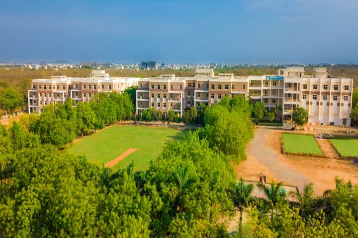 Sreyas Institute of Engineering and Technology campus in Hyderabad, Telangana, India — photo 1