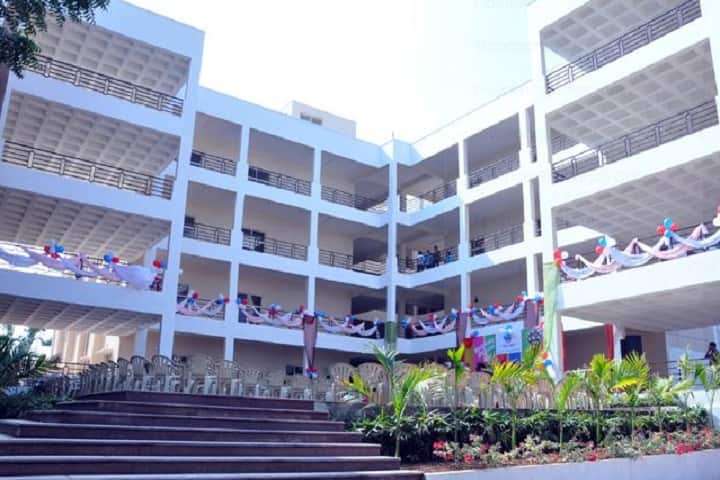 Sreyas Institute of Engineering and Technology campus in Hyderabad, Telangana, India — photo 2
