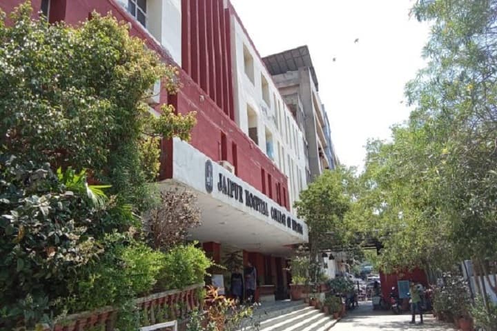 Jaipur Hospital College of Nursing campus in Jaipur, Rajasthan, India — photo 2