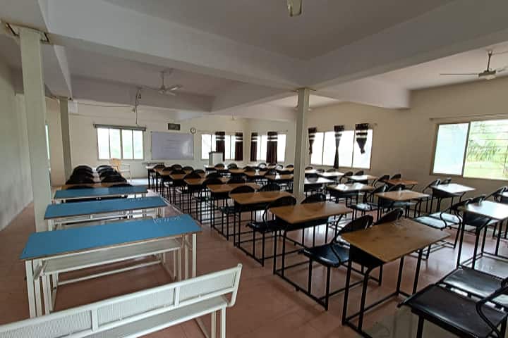 Late Adv Dadasaheb Chavan Memorial Institute of Pharmacy campus in Malwadi, Maharashtra, India — photo 4