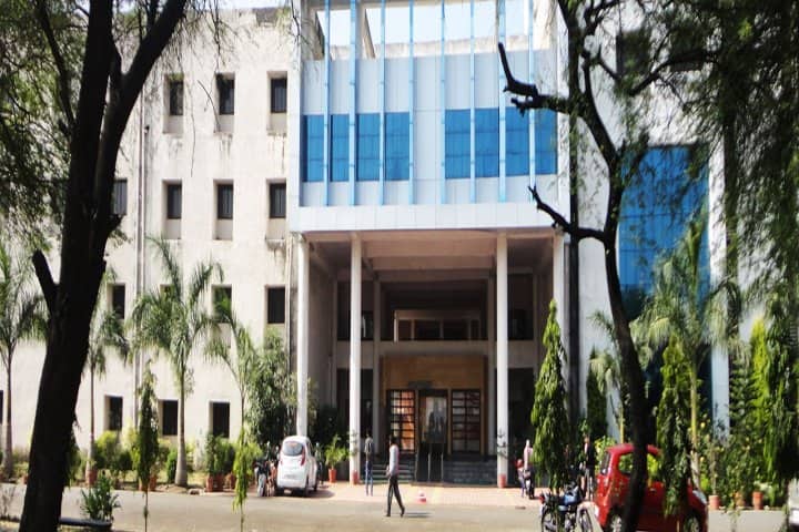 Alpine Institute of Technology campus in Ujjain, Madhya Pradesh, India — photo 1