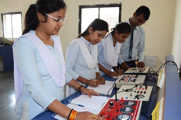 Alpine Institute of Technology campus in Ujjain, Madhya Pradesh, India — photo 6